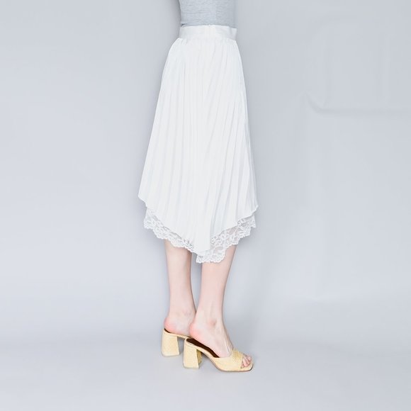 CALVIN LUO Lace Hem White Satin Pleated Skirt NWT L - Picture 4 of 7